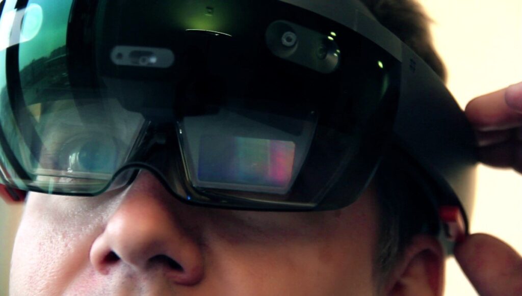 HoloLens als Picking-Hilfe bei der Kommissionierung