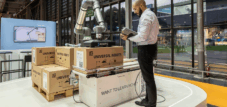 UR15 od Cobot-Pionier Universal Robots: vyšší produktivita a efektivita nákladů ve spolupráci robotiky