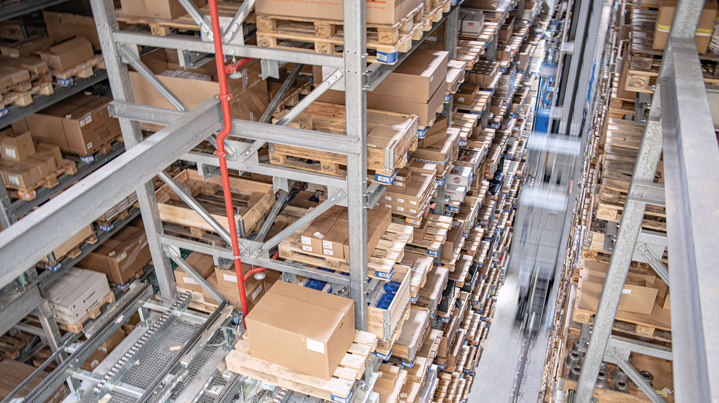 Energieeffizient und nachhaltig: Das CAPDRIVE Regalbediengerät mit Supercap-Technologie